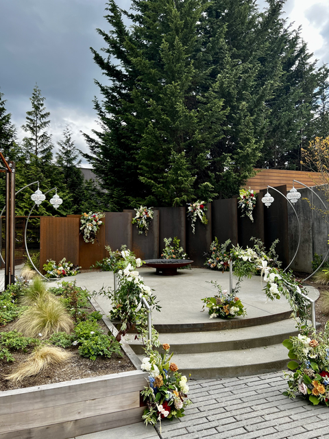 Wedding-and-Event-Lighting-by-LightSmiths-Seattle-Novelty-Hill-Januik-Winery