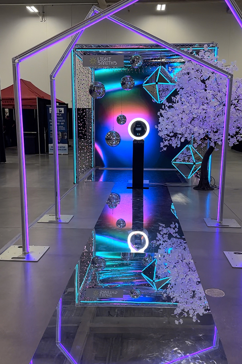 Astera-LED-Tunnel-by-LightSmiths-Seattle-Event-Lighting