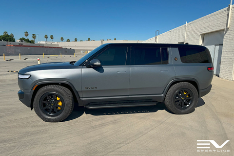 El Cap Granite Rivian R1S with Triple Slot Running Boards