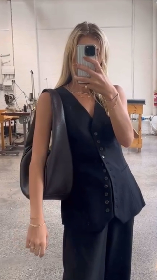 Feb Visits  ig handles -10